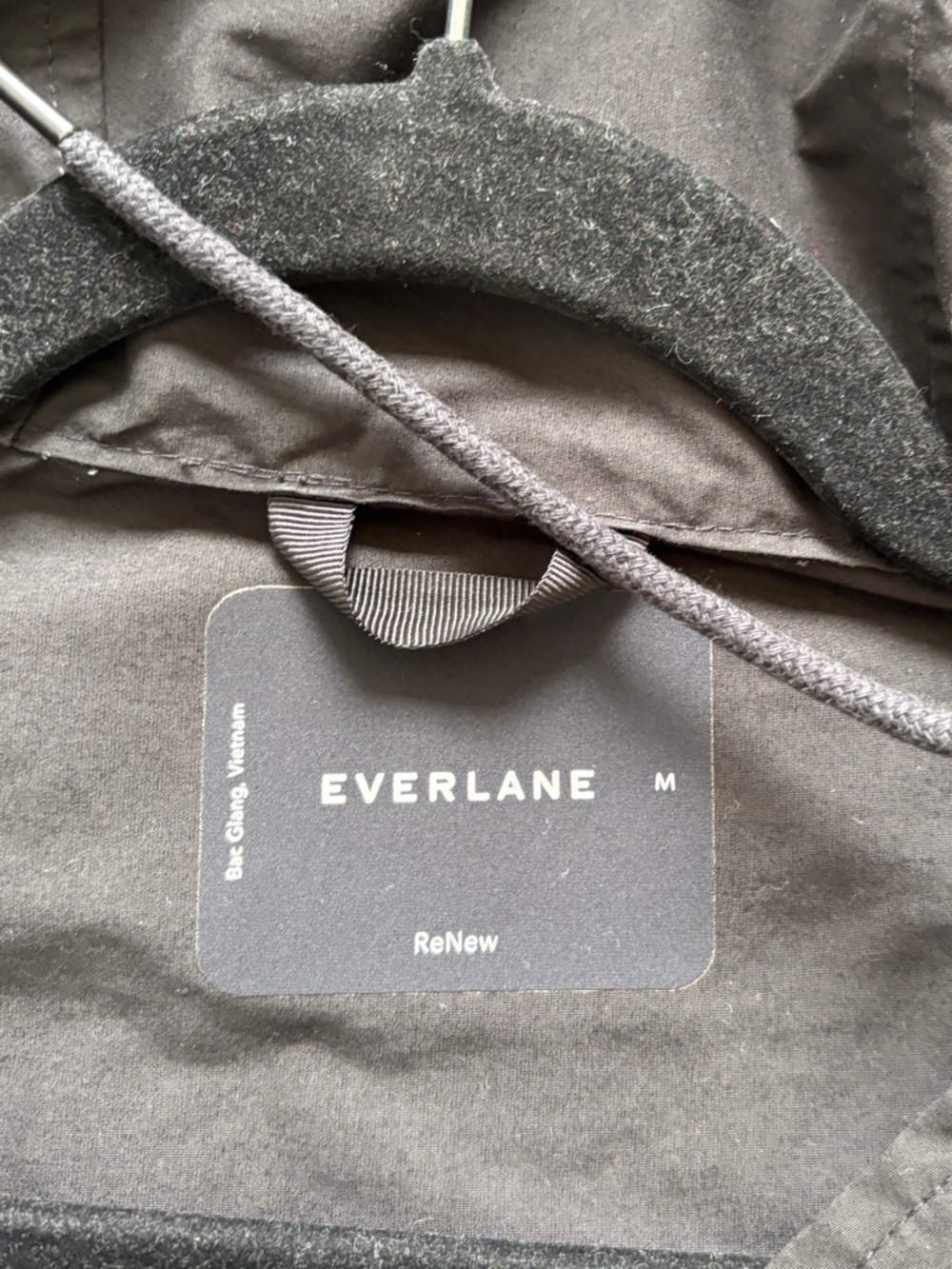 Everlane The Anorak Waterproof Rain Jacket Black Size Medium Lightweight - Picture 10 of 13